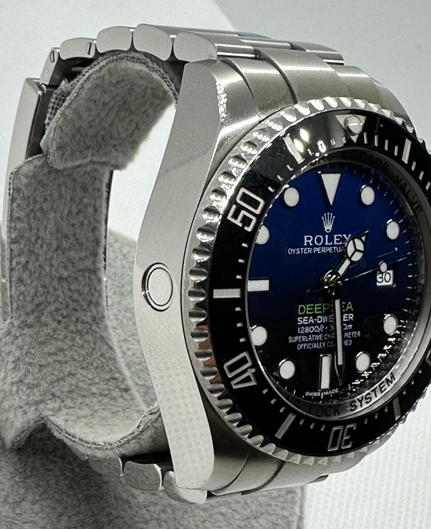 Rolex Sea-Dweller DeepSea 44mm James Cameron dial